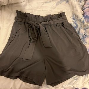 LuLaRoe grey ella shorts